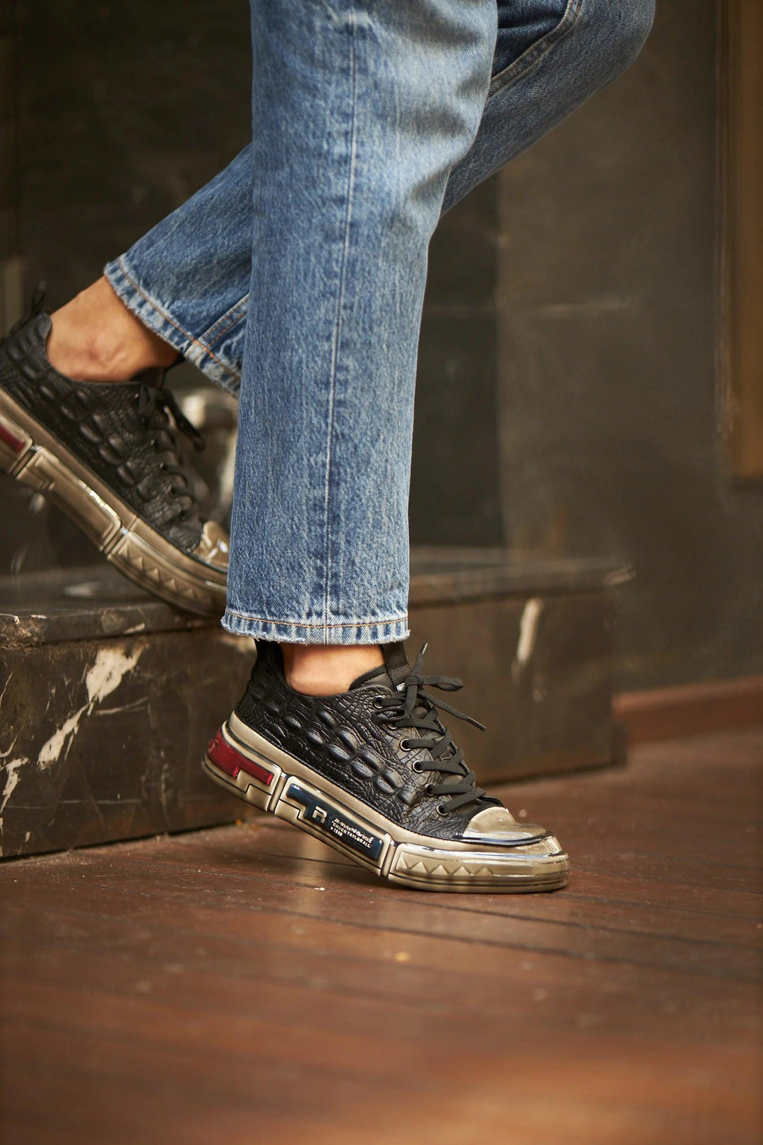 Fyodor - Krokodil Kožne Patike