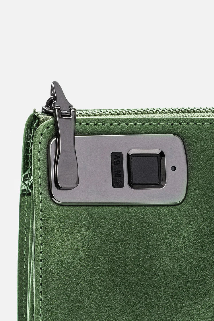 Trace – Muška Ručna Torbica Sa Čitačem Otiska Prsta